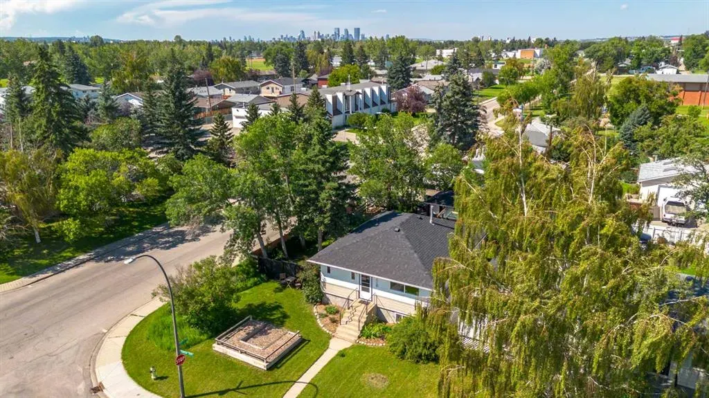 228 Lynnwood Drive SE