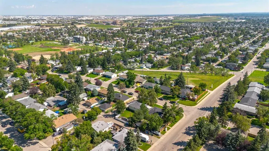 228 Lynnwood Drive SE