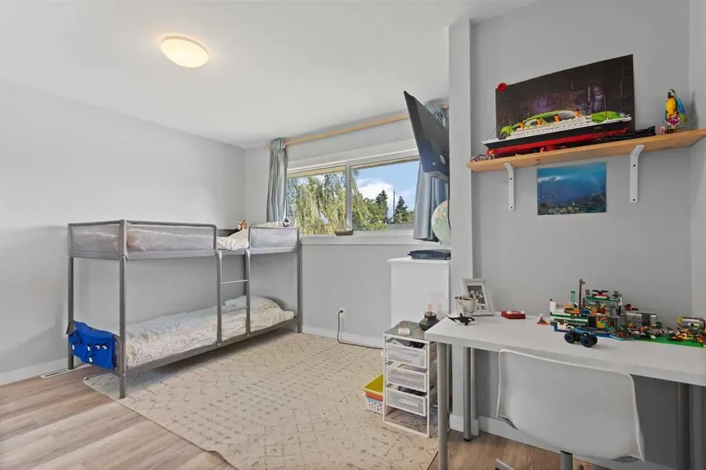 228 Lynnwood Drive SE