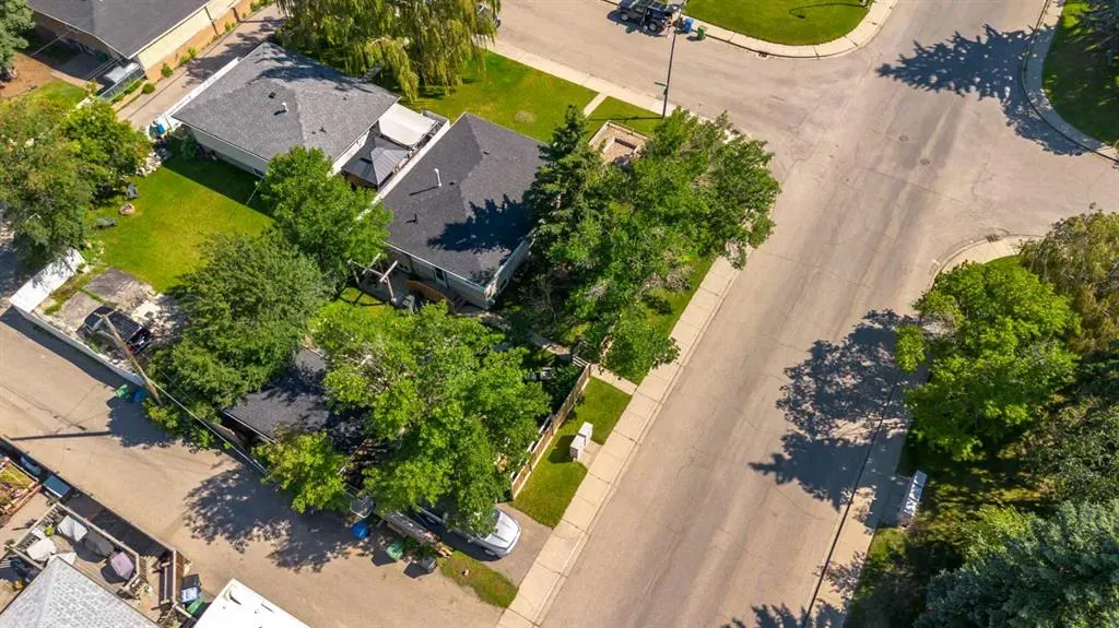 228 Lynnwood Drive SE