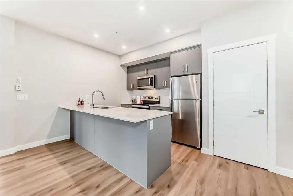 151 Skyview Bay NE, #2202