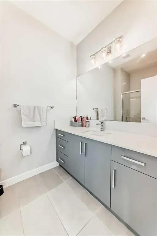 151 Skyview Bay NE, #2202