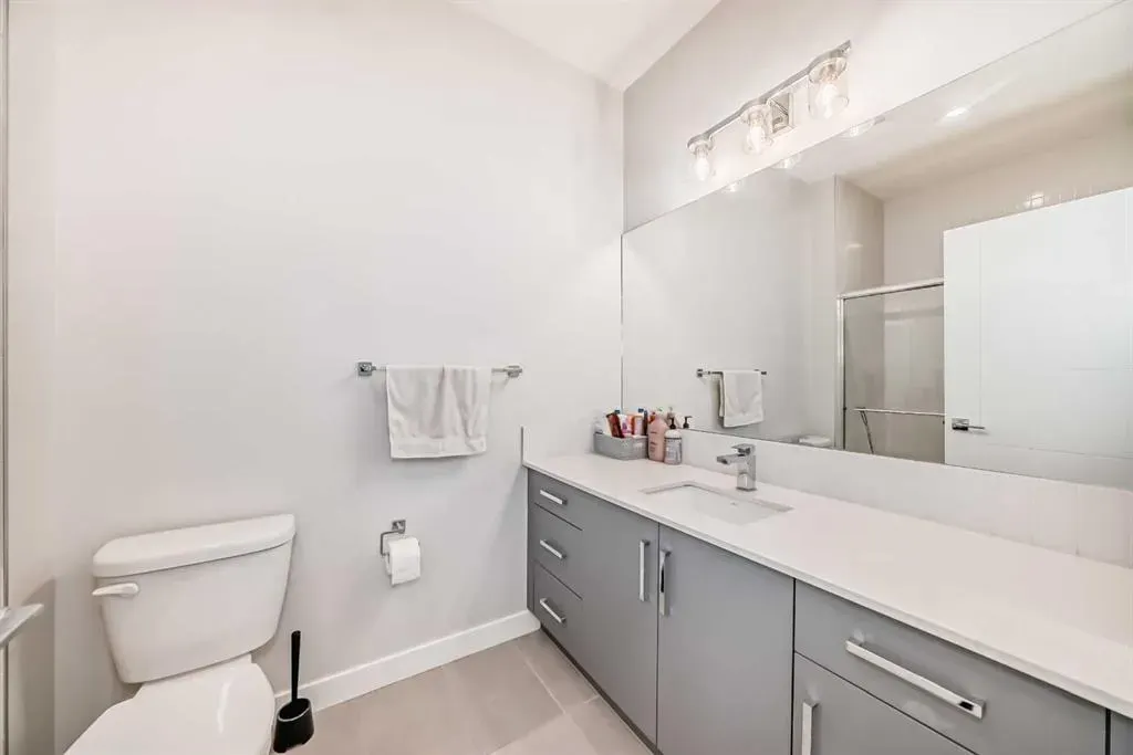 151 Skyview Bay NE, #2202