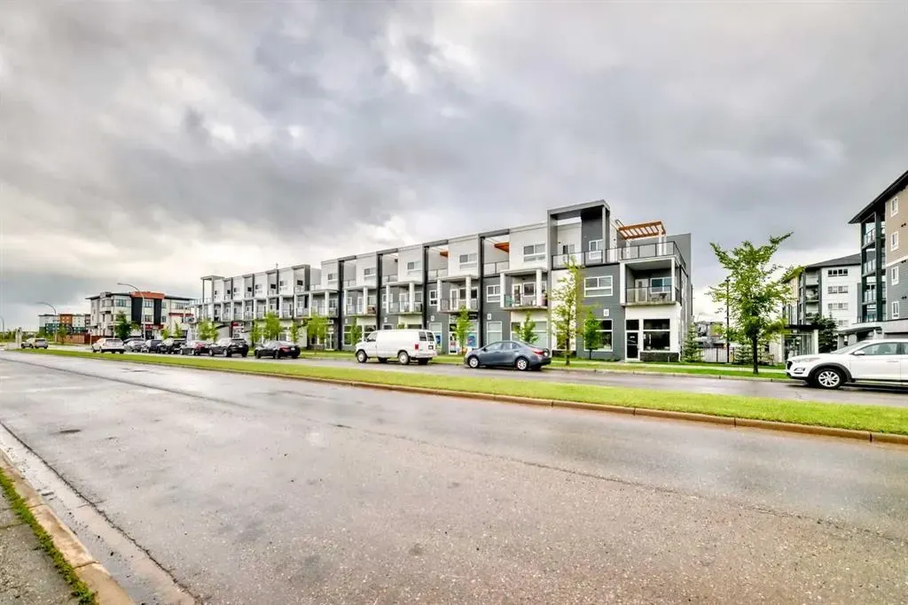 151 Skyview Bay NE, #2202