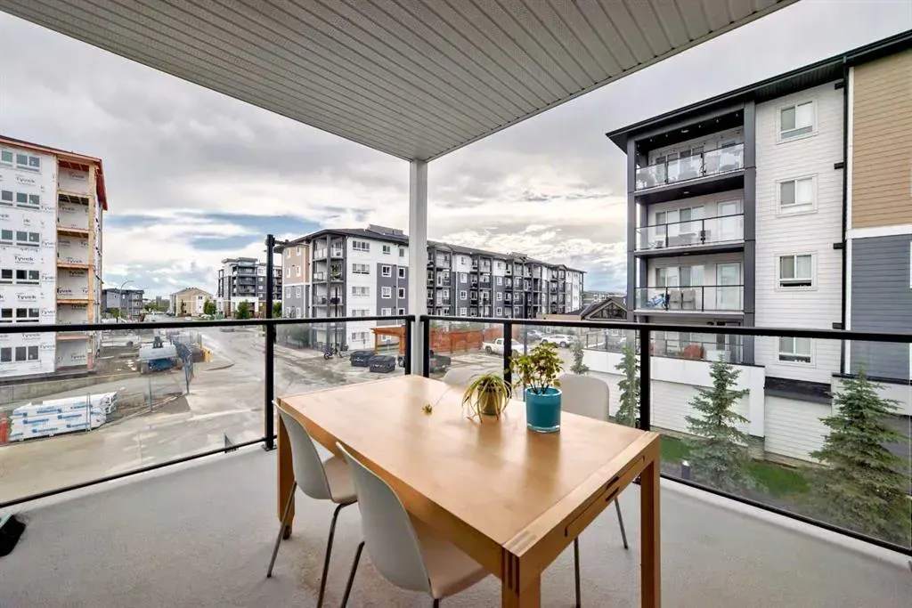 151 Skyview Bay NE, #2202