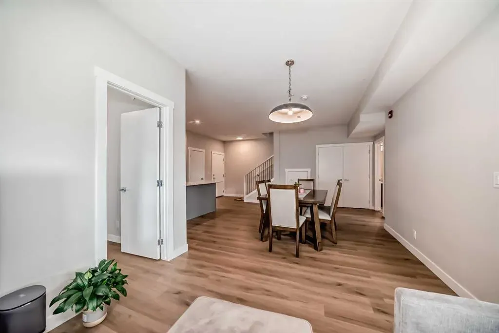 151 Skyview Bay NE, #2202