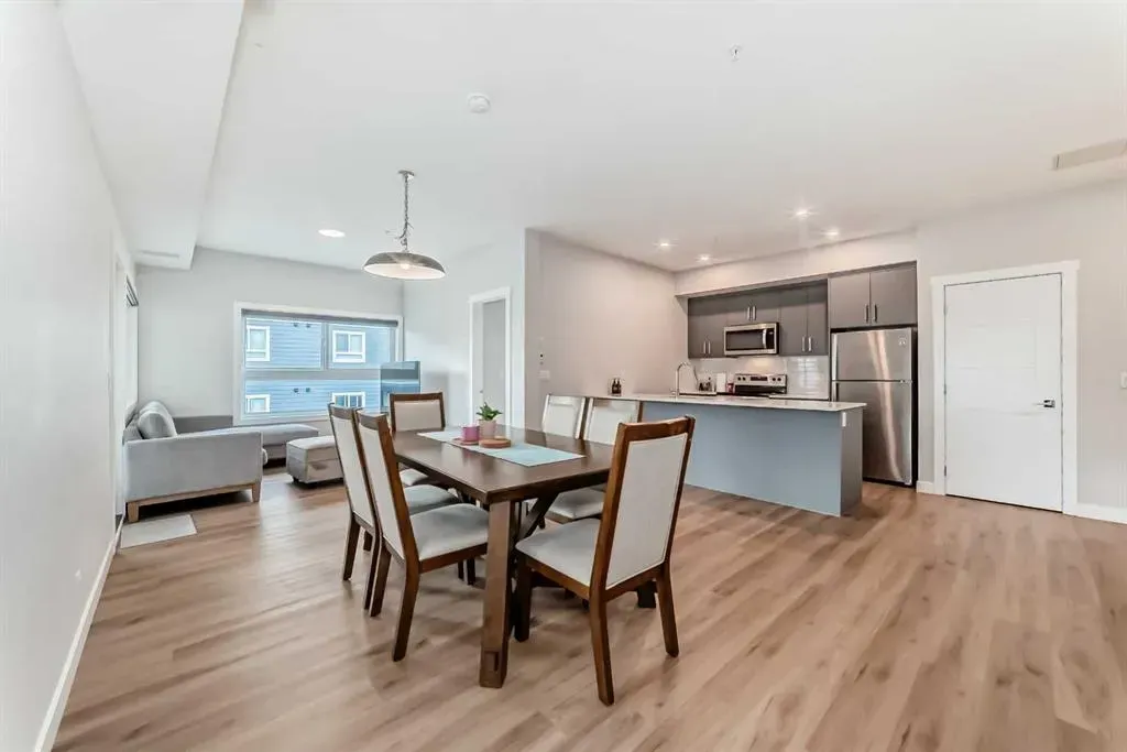 151 Skyview Bay NE, #2202
