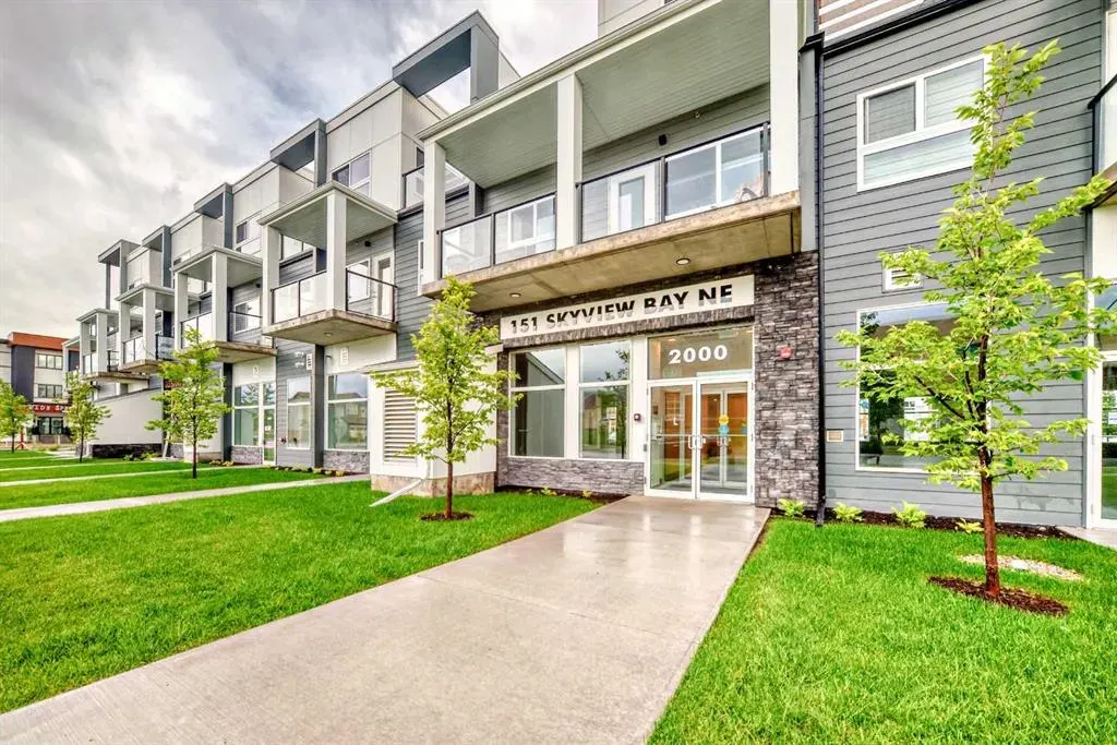 151 Skyview Bay NE, #2202