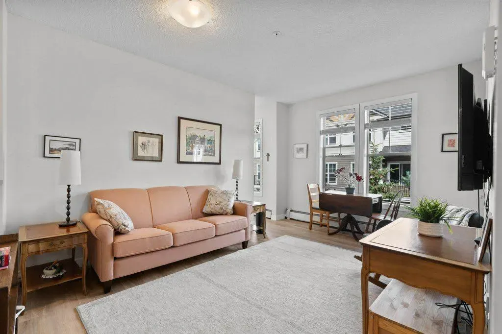 201 Sunset Drive, #304