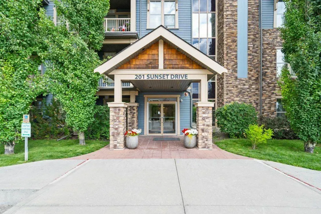 201 Sunset Drive, #304