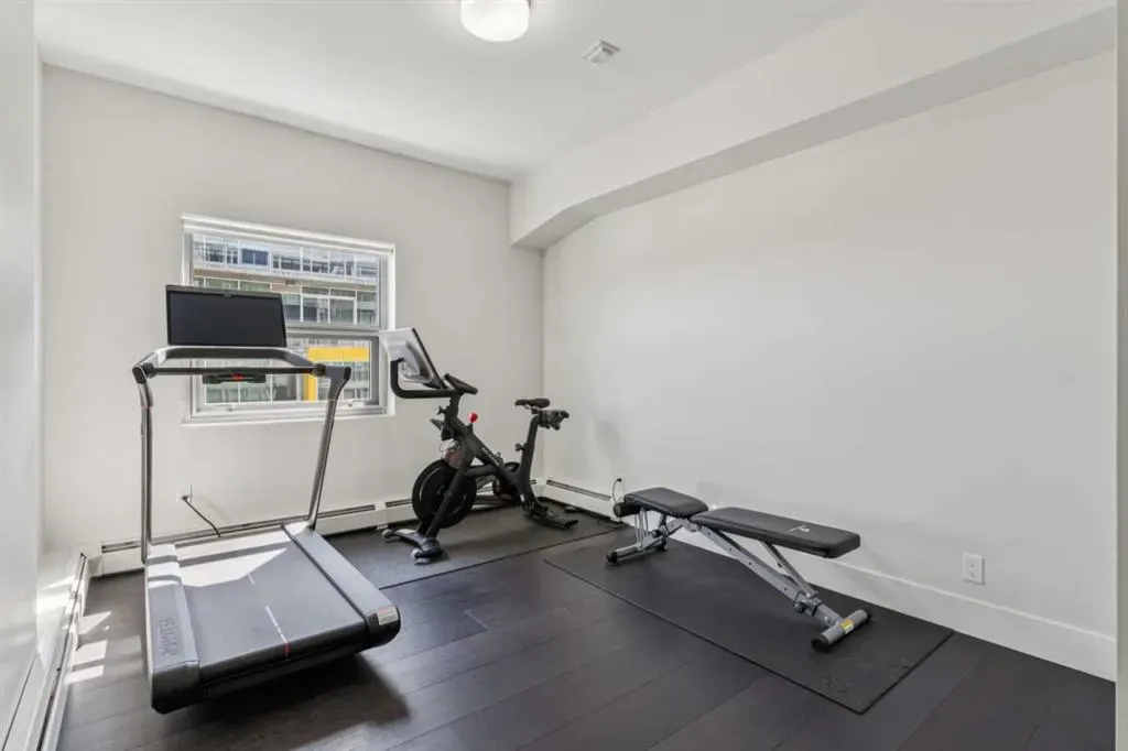1087 2 Avenue NW, #601