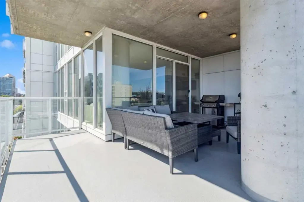 1087 2 Avenue NW, #601