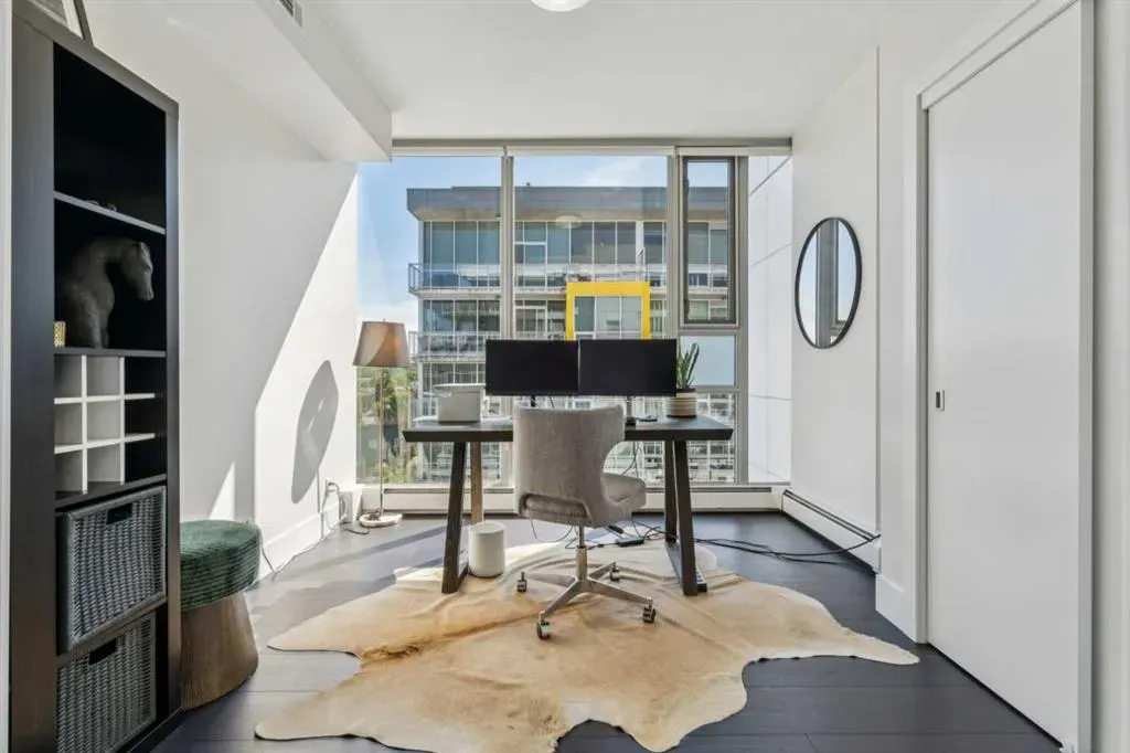 1087 2 Avenue NW, #601