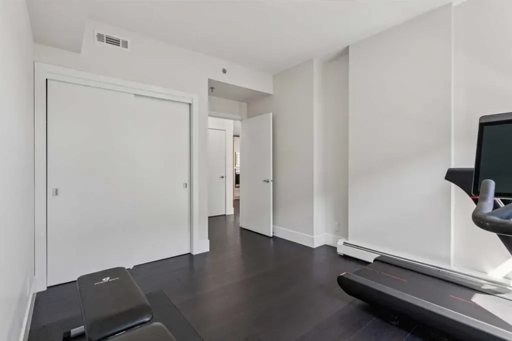 1087 2 Avenue NW, #601