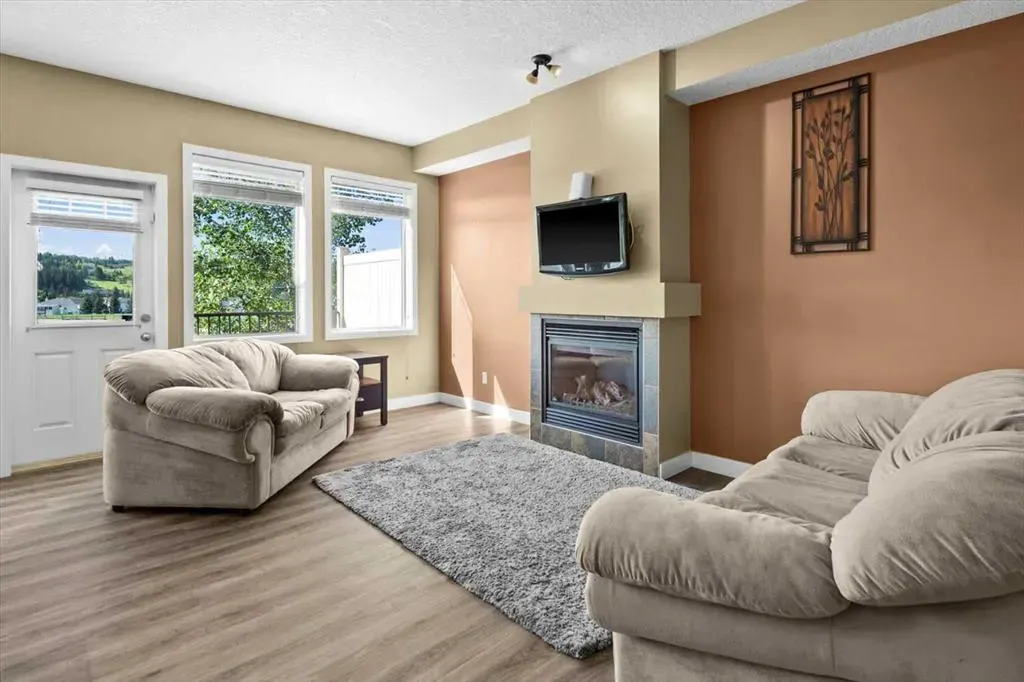 413 River Avenue, #203