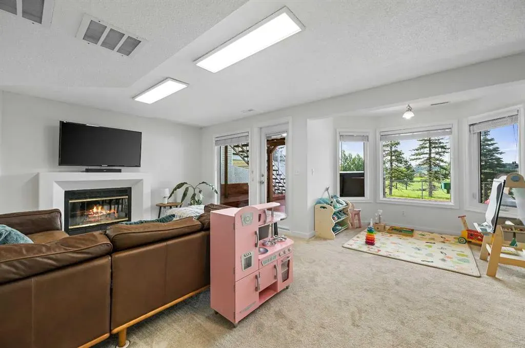 45 West Mackay Crescent