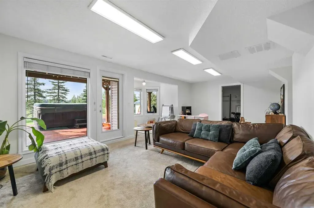 45 West Mackay Crescent