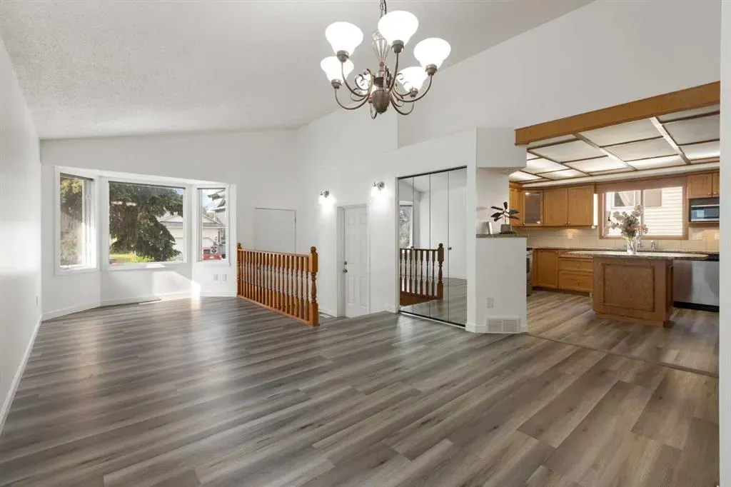 30 Pasadena Gardens NE
