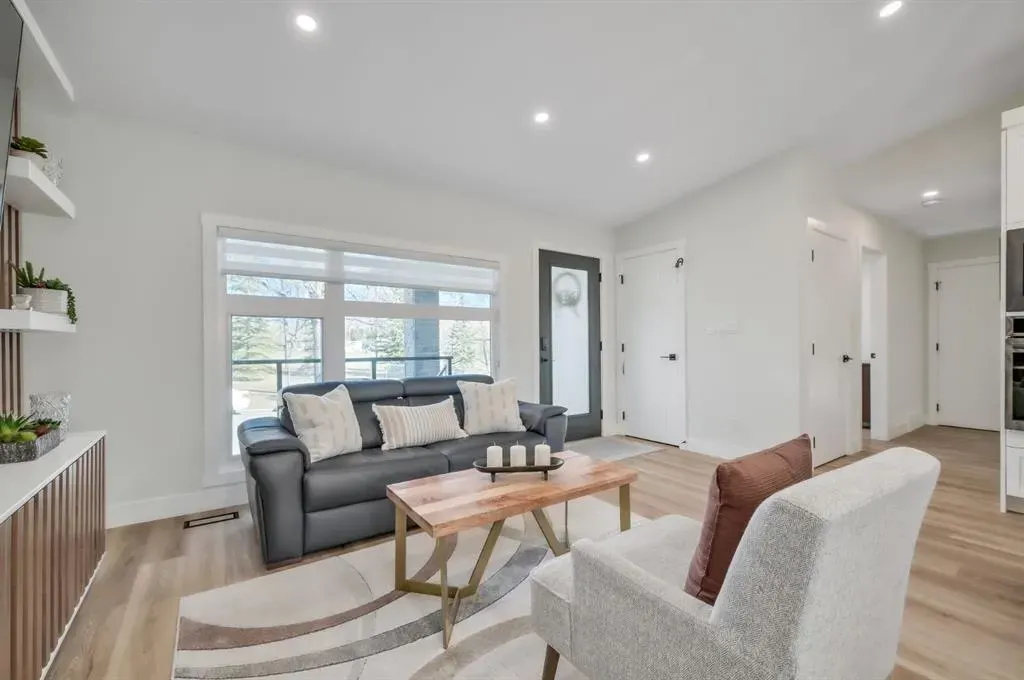 2003 Christie Road NW