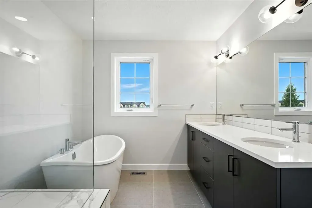 862 Harmony Parade