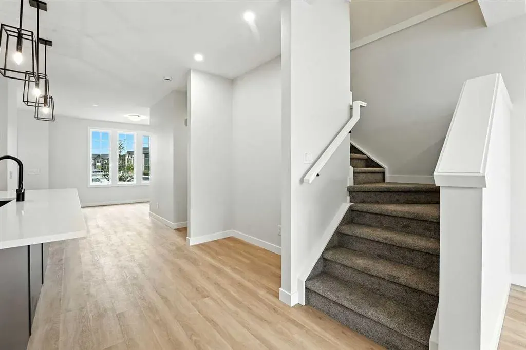 862 Harmony Parade