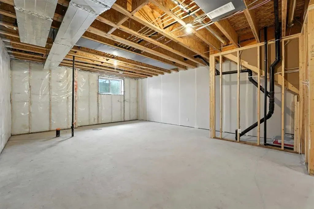 862 Harmony Parade