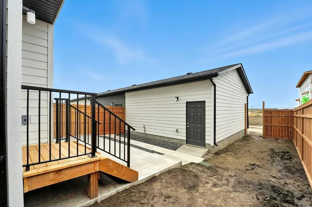 862 Harmony Parade