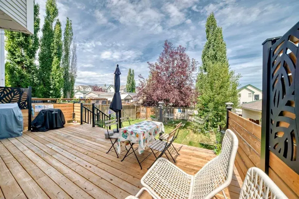 50 Tuscany Valley Rise NW