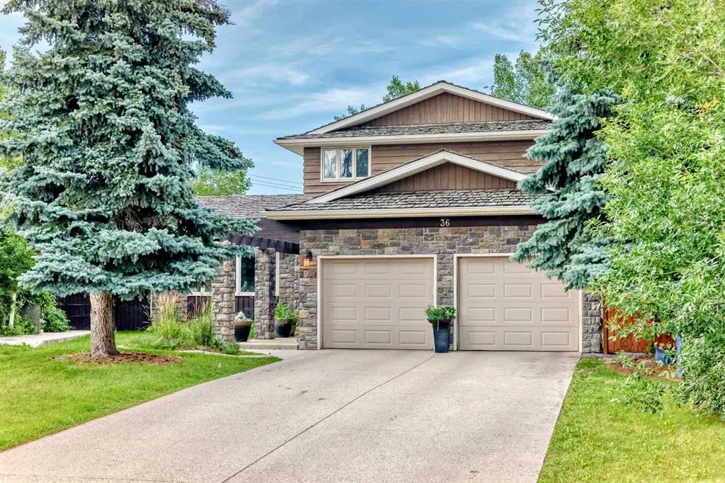 36 Varsity Estates Court NW