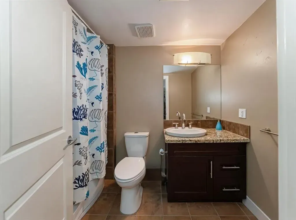 36 Varsity Estates Court NW
