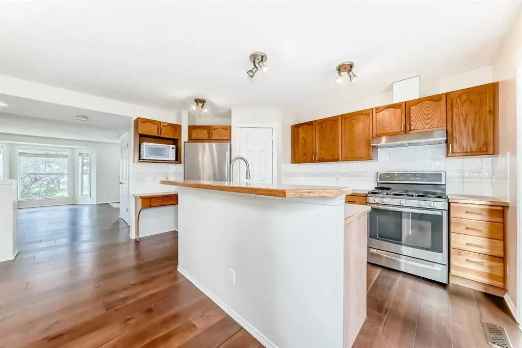 270 Tuscany Springs Way NW