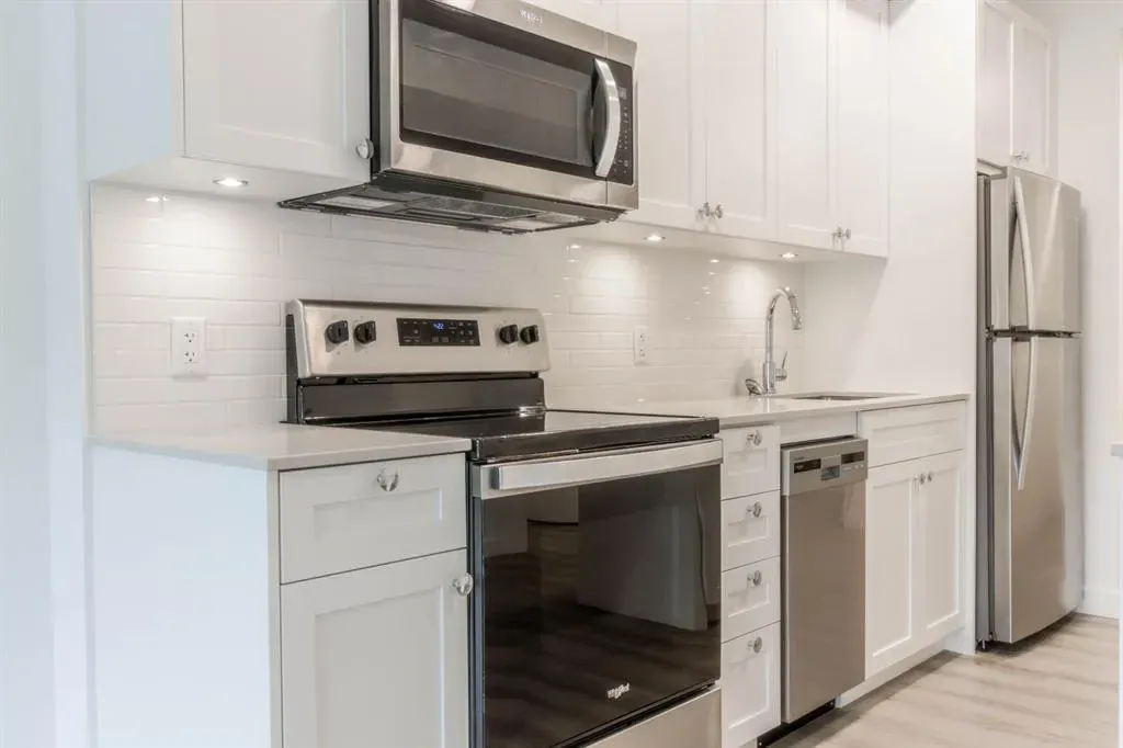 123 4 Street NE, #1005