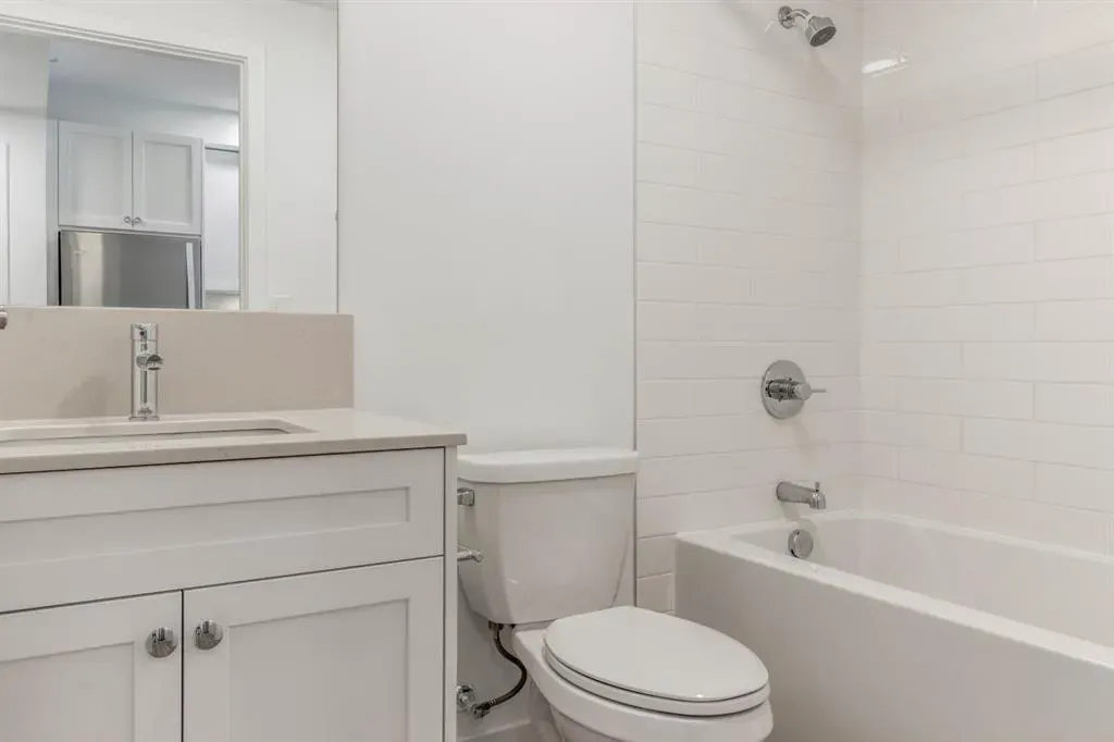 123 4 Street NE, #1005