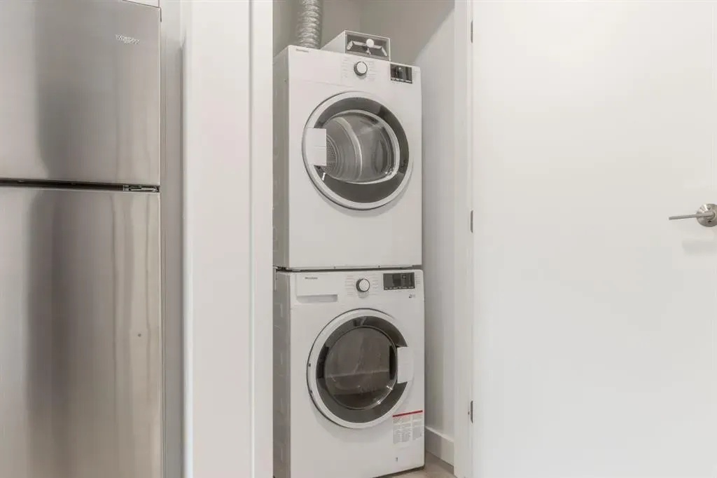 123 4 Street NE, #1005