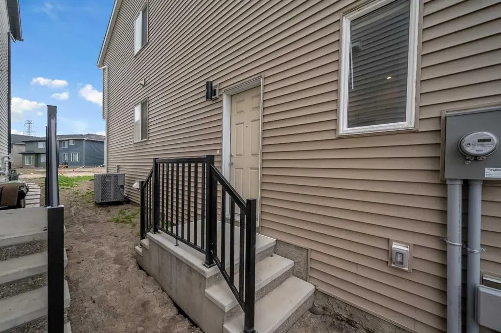 132 Hotchkiss Gate SE