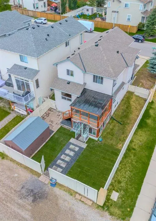 250 Eversyde Close SW