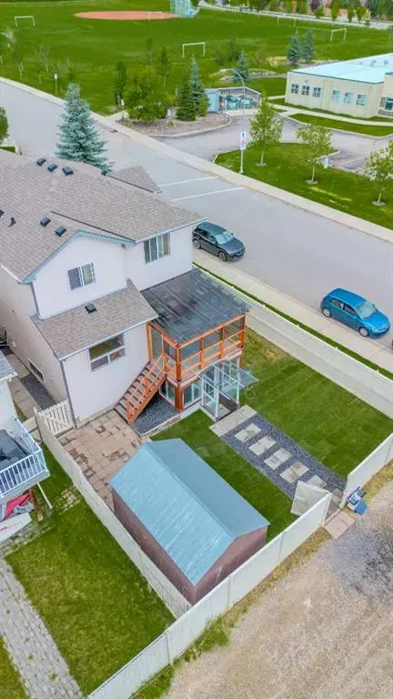 250 Eversyde Close SW