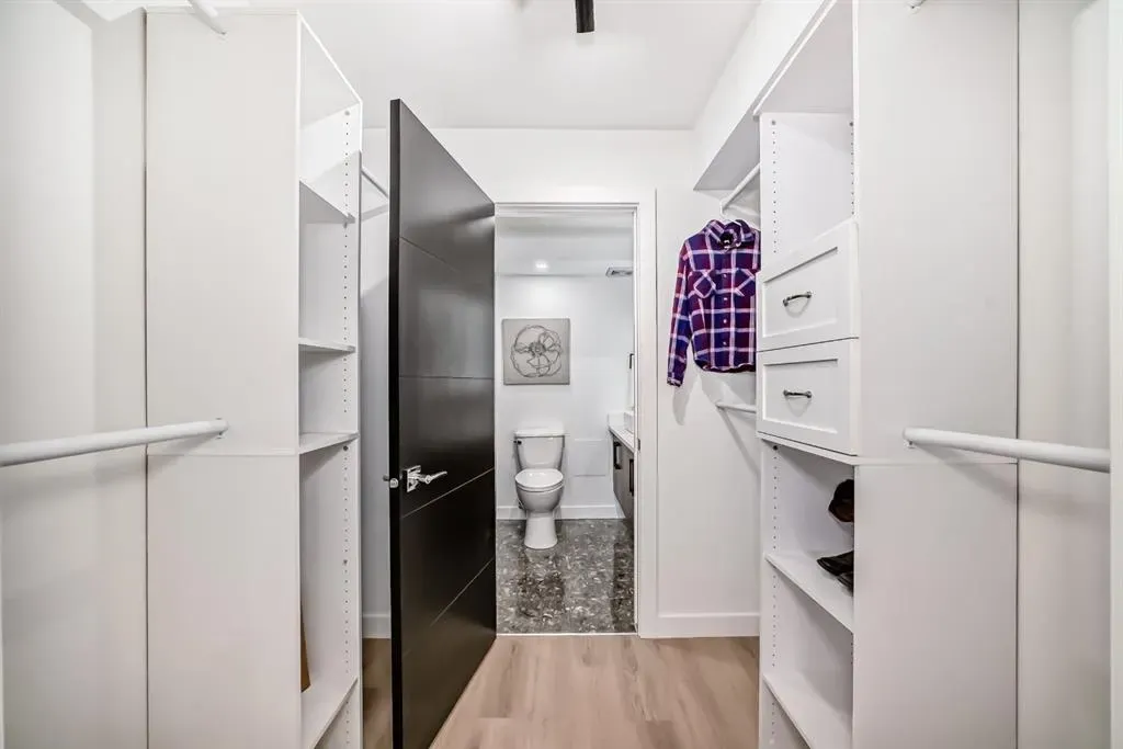 225 25 Avenue SW, #1006