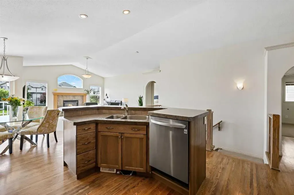 967 Bayside Drive SW