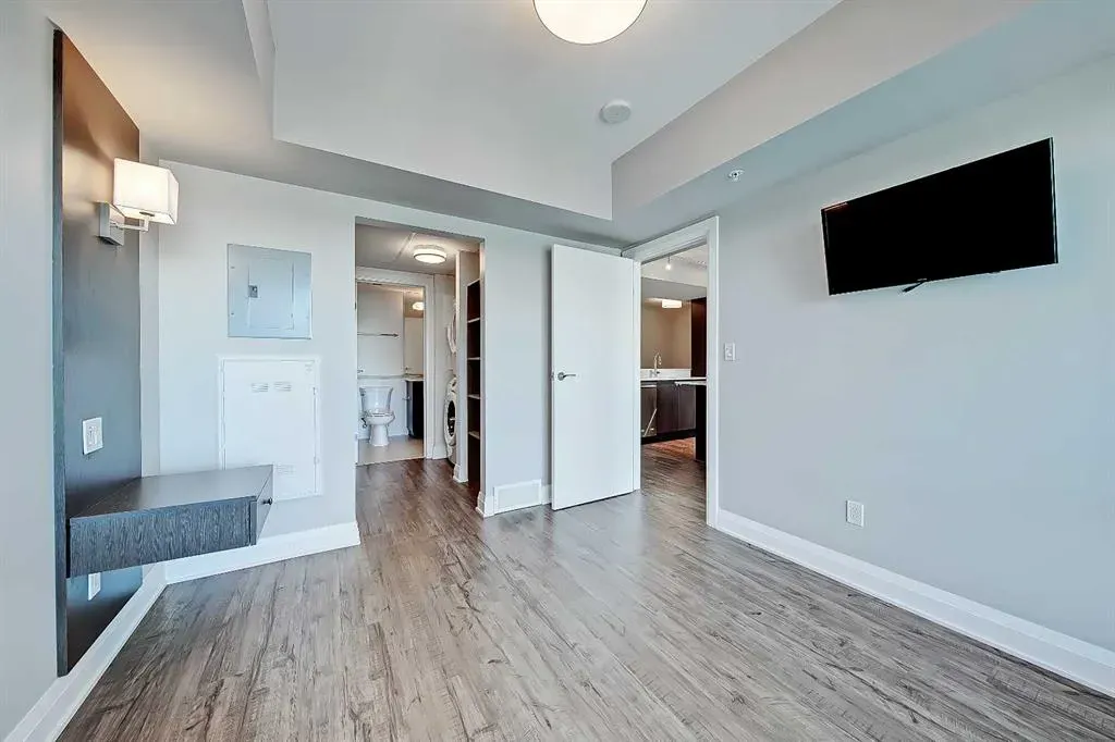 930 6 Avenue SW, #2404