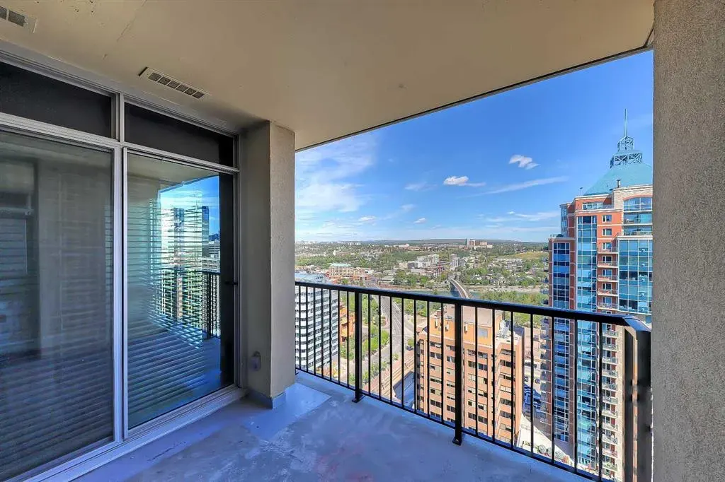 930 6 Avenue SW, #2404