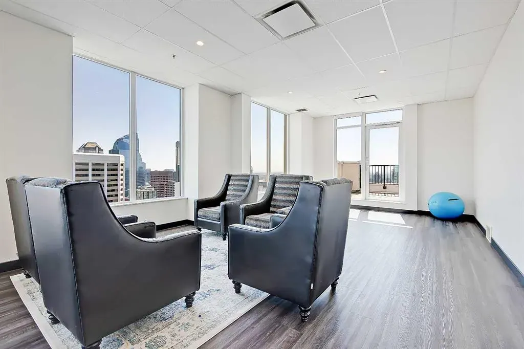 930 6 Avenue SW, #2404