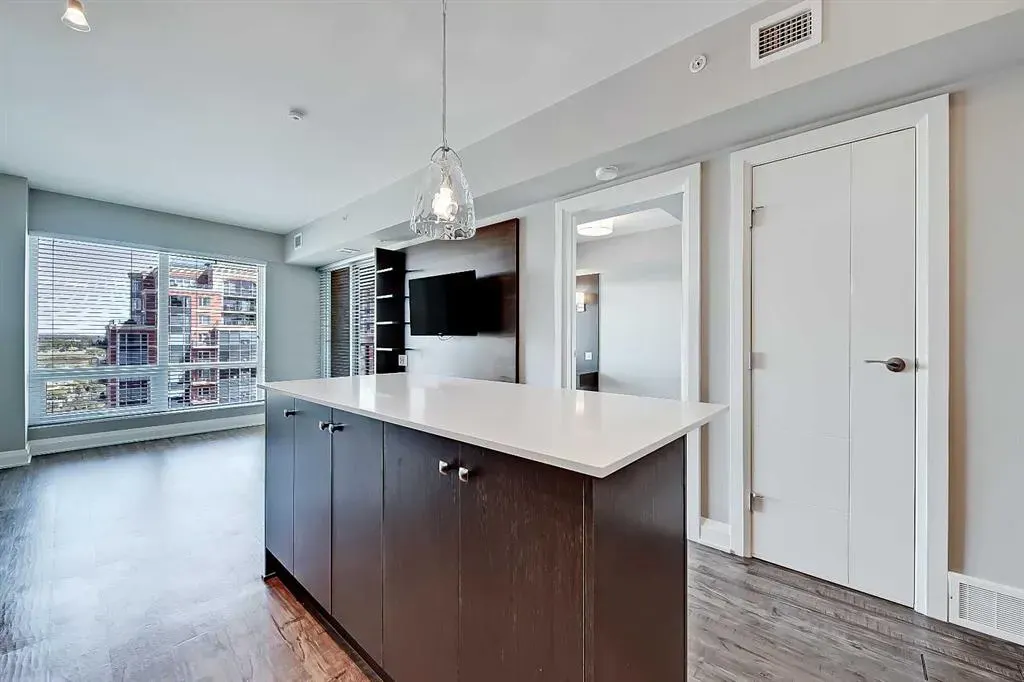 930 6 Avenue SW, #2404