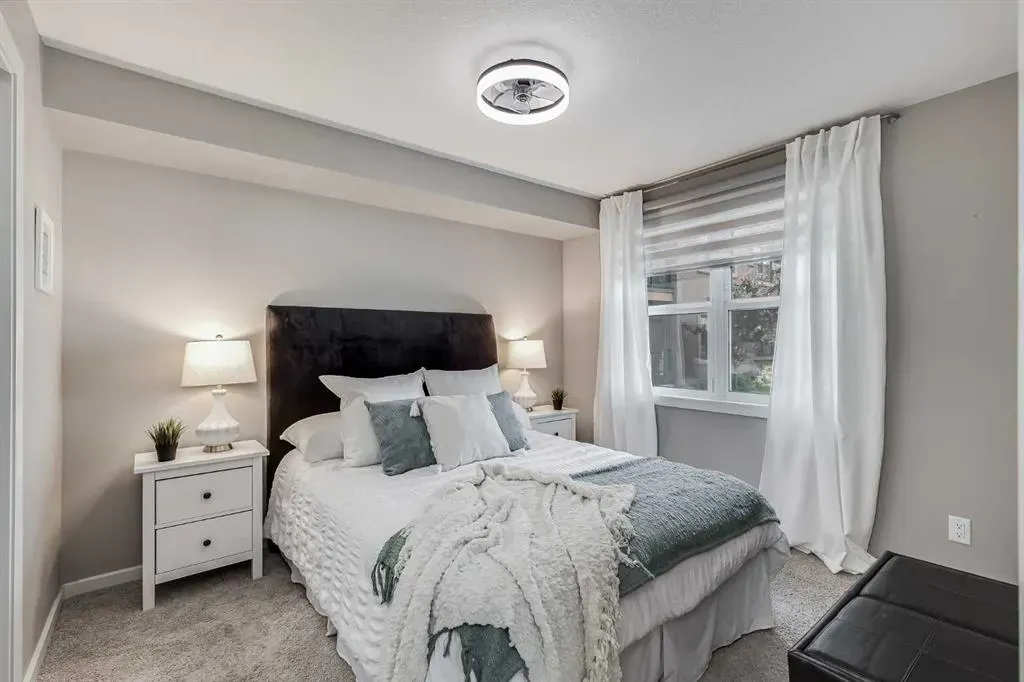 10 Market Boulevard SE, #1111