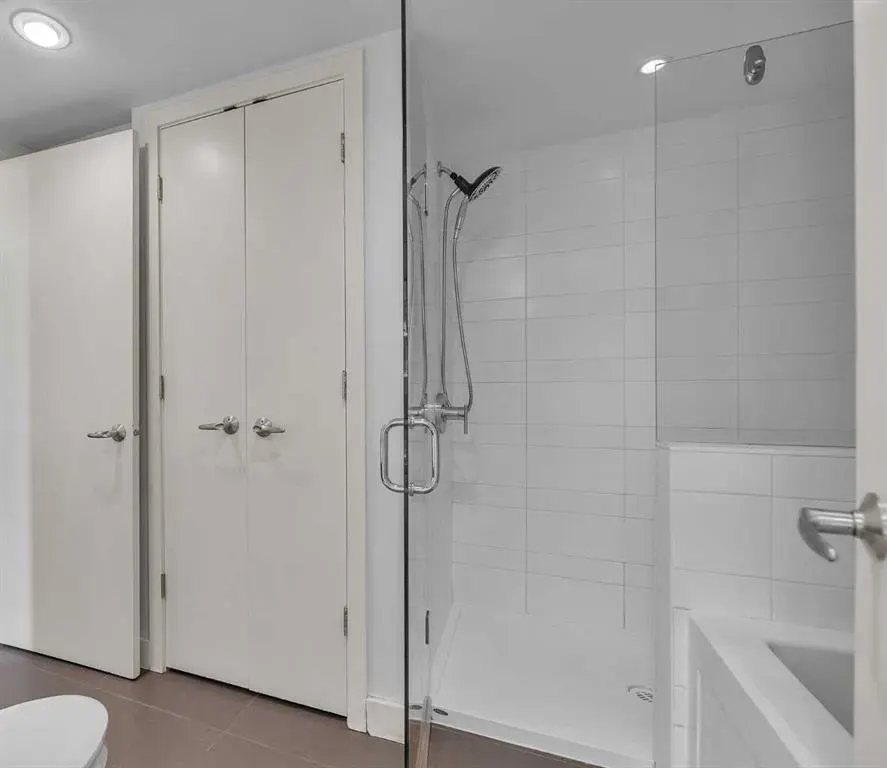 1118 12 Avenue SW, #1005