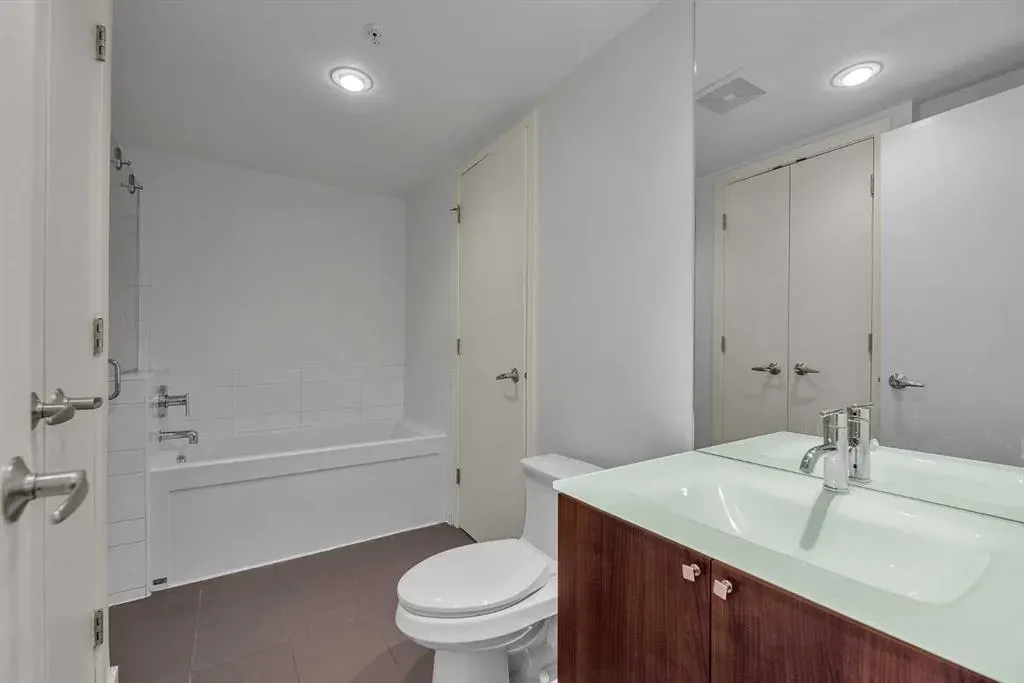 1118 12 Avenue SW, #1005