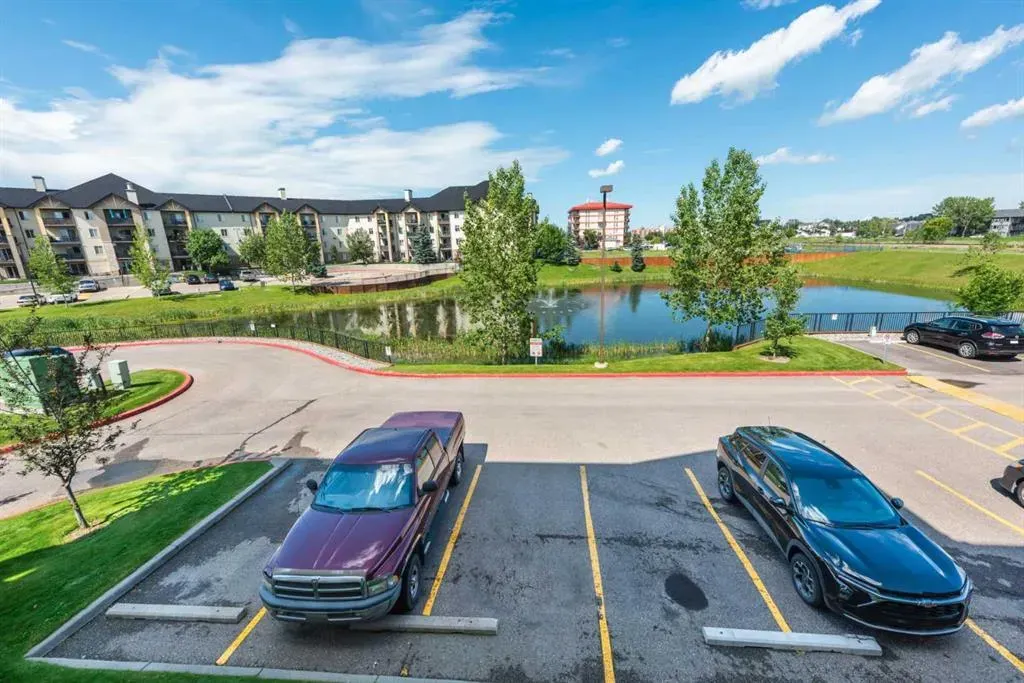 304 Mackenzie Way SW, #6204