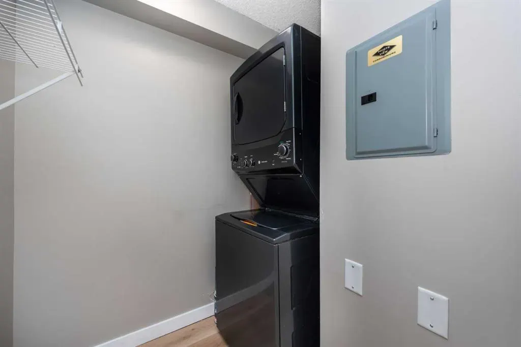 304 Mackenzie Way SW, #6204