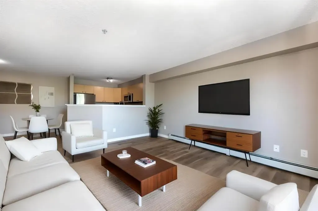 304 Mackenzie Way SW, #6204