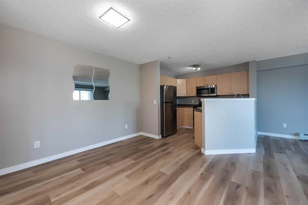 304 Mackenzie Way SW, #6204